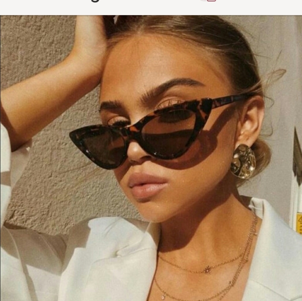 Leopard Print  Cat eye  Sun glasses.